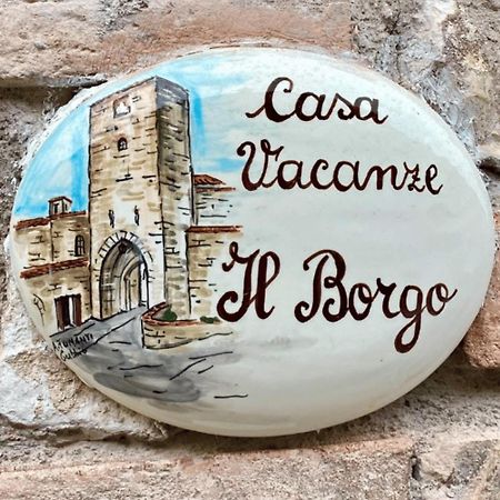 Casa Vacanze Il Borgo グッビオ エクステリア 写真