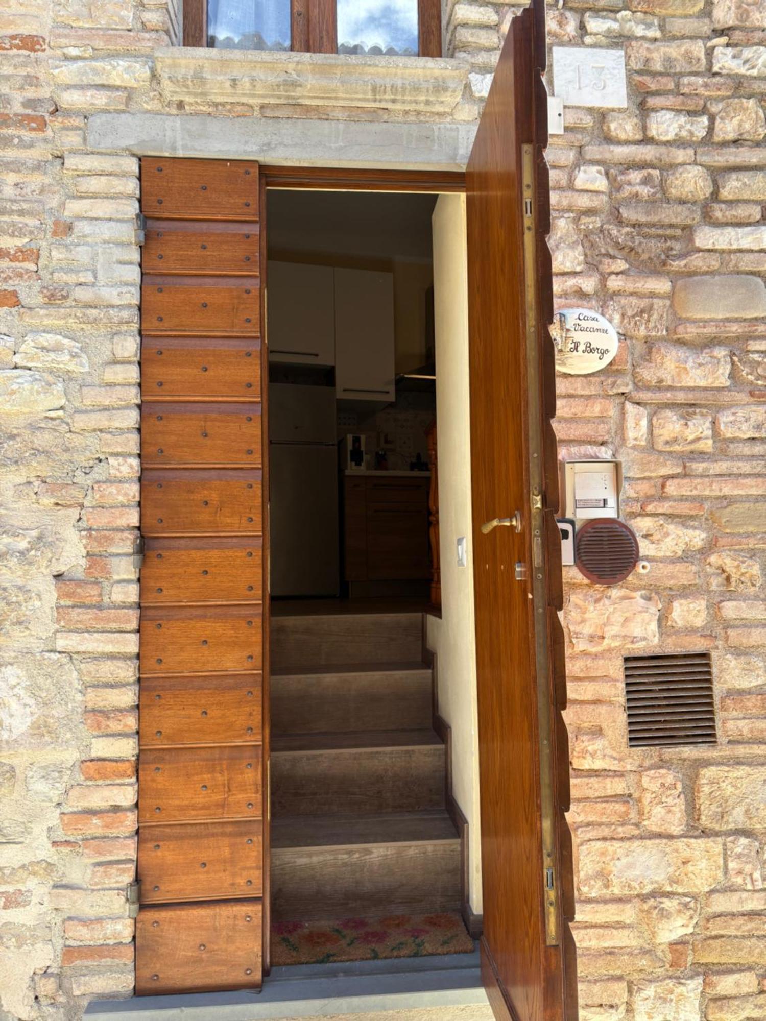 Casa Vacanze Il Borgo グッビオ エクステリア 写真